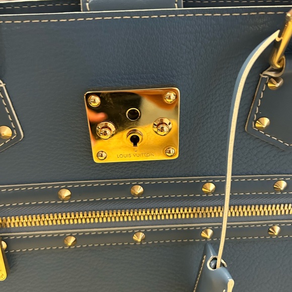 Louis Vuitton Cuir Suhali Blue and Gold Satchel with Trunk-Style Design - Picture 2 of 15